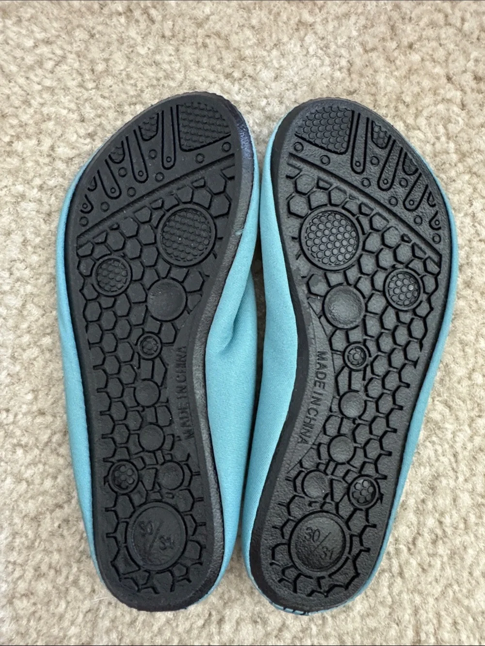 Nwot Maybell studio Kids Aqua Blue Water Shoes - s Brand size 30/31